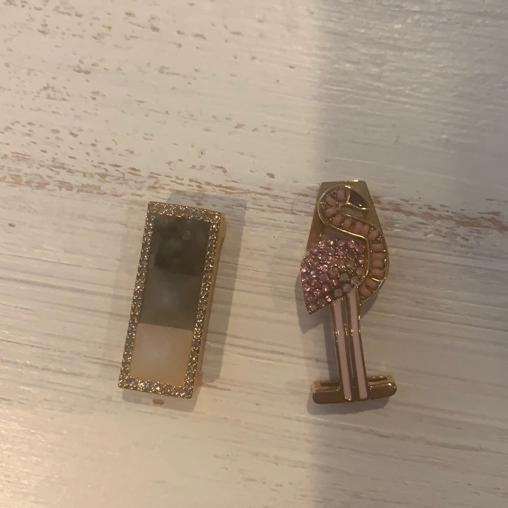 2 pave keep collective statement charms
